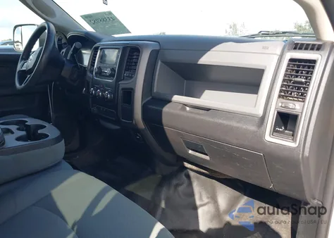 2018 Ram 2500 Tradesman 4X2 6'4 Box z USA, uszkodzony, nr VIN 3C6UR4CJ4JG306531